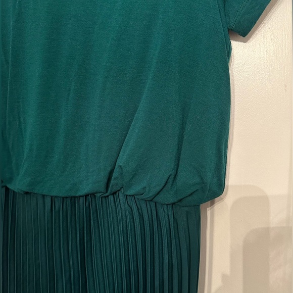 🆕 LOFT Emerald Green Dress - Picture 6 of 10